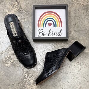 Brighton Women's Black Woven Mules